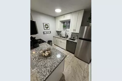 3316 N Macgregor Way #4, Houston, TX 77004 - Photo 5