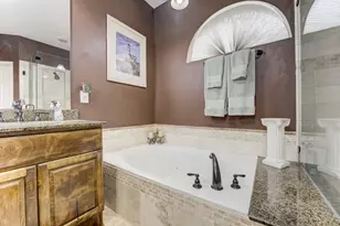 515 Deer Hollow Dr, Sugar Land, TX 77479 - Photo 29