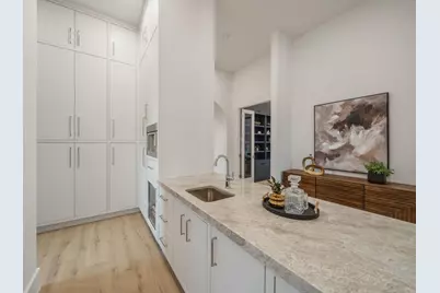 2538 Addison Road, Houston, TX 77030 - Photo 17