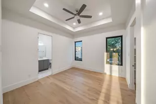 2538 Addison Rd, Houston, TX 77030 - Photo 47