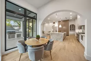 2538 Addison Rd, Houston, TX 77030 - Photo 21