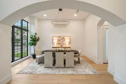 2538 Addison Road, Houston, TX 77030 - Photo 5