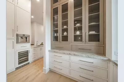 2538 Addison Road, Houston, TX 77030 - Photo 15