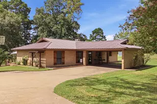 813 El Camino Dr, Grapeland, TX 75844 - Photo 1