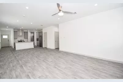 2818 Bethnal Garden Way, Houston, TX 77047 - Photo 11