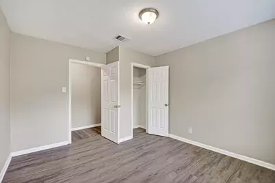 4909 Holloway Drive, Houston, TX 77048 - Photo 19