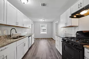 4909 Holloway Dr, Houston, TX 77048 - Photo 15