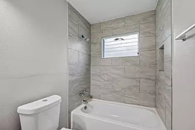 4909 Holloway Drive, Houston, TX 77048 - Photo 23