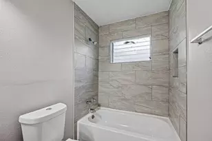 4909 Holloway Dr, Houston, TX 77048 - Photo 23