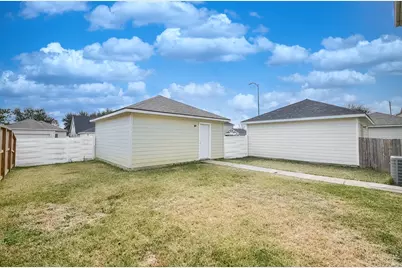 11924 Prior Park Dr, Houston, TX 77047 - Photo 13