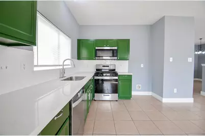 11924 Prior Park Dr, Houston, TX 77047 - Photo 11