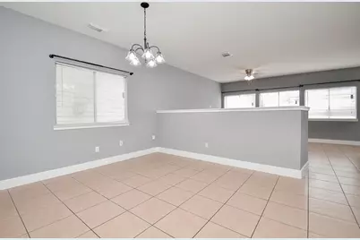 11924 Prior Park Dr, Houston, TX 77047 - Photo 5