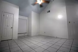 15614 Barbarossa Dr, Houston, TX 77083 - Photo 17