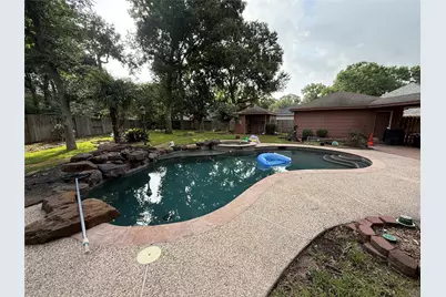 2010 Trail Water Court, Houston, TX 77339 - Photo 17