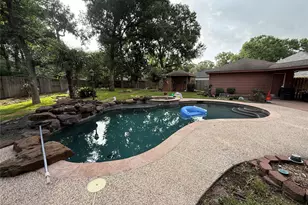 2010 Trail Water Ct, Houston, TX 77339 - Photo 17