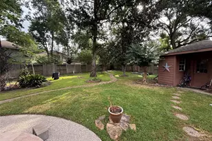 2010 Trail Water Ct, Houston, TX 77339 - Photo 21