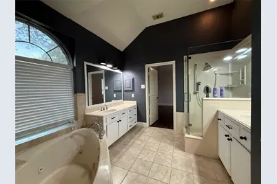 2010 Trail Water Court, Houston, TX 77339 - Photo 7