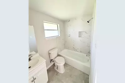 14106 White Heather Drive, Houston, TX 77045 - Photo 9