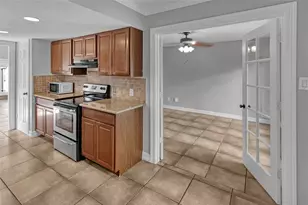 1089 Country Pl Dr, Houston, TX 77079 - Photo 5