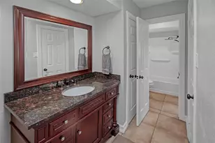 1089 Country Pl Dr, Houston, TX 77079 - Photo 23