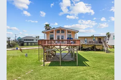 819 Sea Shell Drive, Surfside Beach, TX 77541 - Photo 9