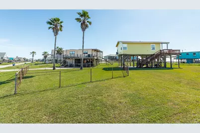 819 Sea Shell Drive, Surfside Beach, TX 77541 - Photo 33