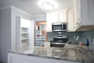 2117 Pecan St, Dickinson, TX 77539 - Photo 7