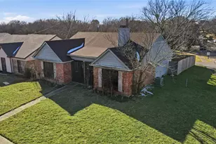 815 Apache Dr, Dallas, TX 75217 - Photo 3