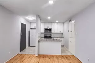 2515 Shakespeare St, Houston, TX 77030 - Photo 9
