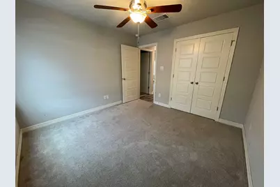 107 Freedom Drive, Clute, TX 77531 - Photo 5