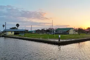 4621 County Rd 459B, Freeport, TX 77541 - Photo 7