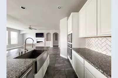 4618 Prairie Springs Lane, Rosharon, TX 77583 - Photo 11