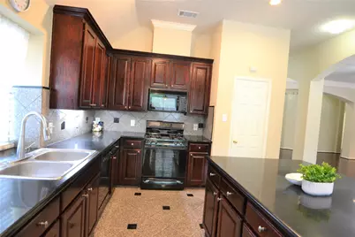 1514 Coyote Hills Lane, Richmond, TX 77469 - Photo 9