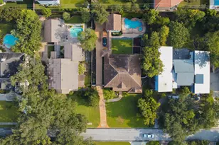 5410 Valerie St, Bellaire, TX 77401 - Photo 41