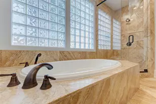 5410 Valerie St, Bellaire, TX 77401 - Photo 19