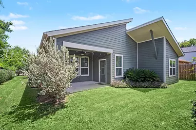 3413 Omega Street, Houston, TX 77022 - Photo 9