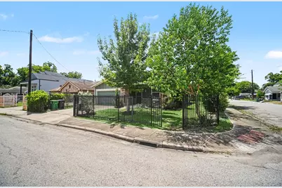 3413 Omega Street, Houston, TX 77022 - Photo 27