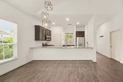 3413 Omega Street, Houston, TX 77022 - Photo 13