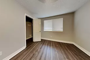 6907 Foxside Ln, Humble, TX 77338 - Photo 11