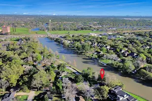 411 Venice St, Sugar Land, TX 77478 - Photo 35