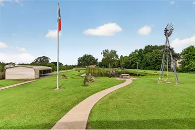 4933 1/2 Powers Ln, Alvin, TX 77511 - Photo 25