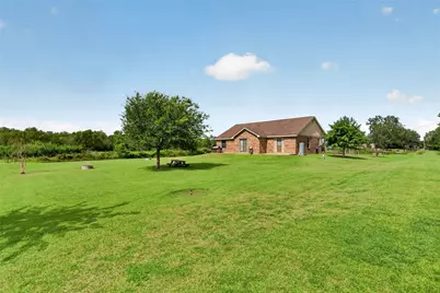 4933 1/2 Powers Ln, Alvin, TX 77511 - Photo 31