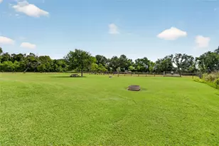 4933 1/2 Powers Ln, Alvin, TX 77511 - Photo 27