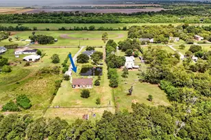 4933 1/2 Powers Ln, Alvin, TX 77511 - Photo 37