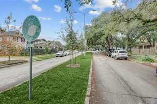 606 Marshall St, Houston, TX 77006 - Photo 17