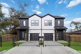 964 Lucky St, Houston, TX 77088 - Photo 1