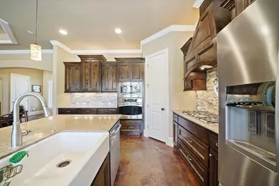 20015 Stone Lake Circle, Tomball, TX 77377 - Photo 17