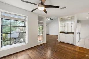 2829 Timmons Ln, Houston, TX 77027 - Photo 9