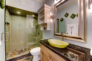 1401 E Beach Dr, Galveston, TX 77550 - Photo 15