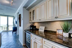 1401 E Beach Dr, Galveston, TX 77550 - Photo 11